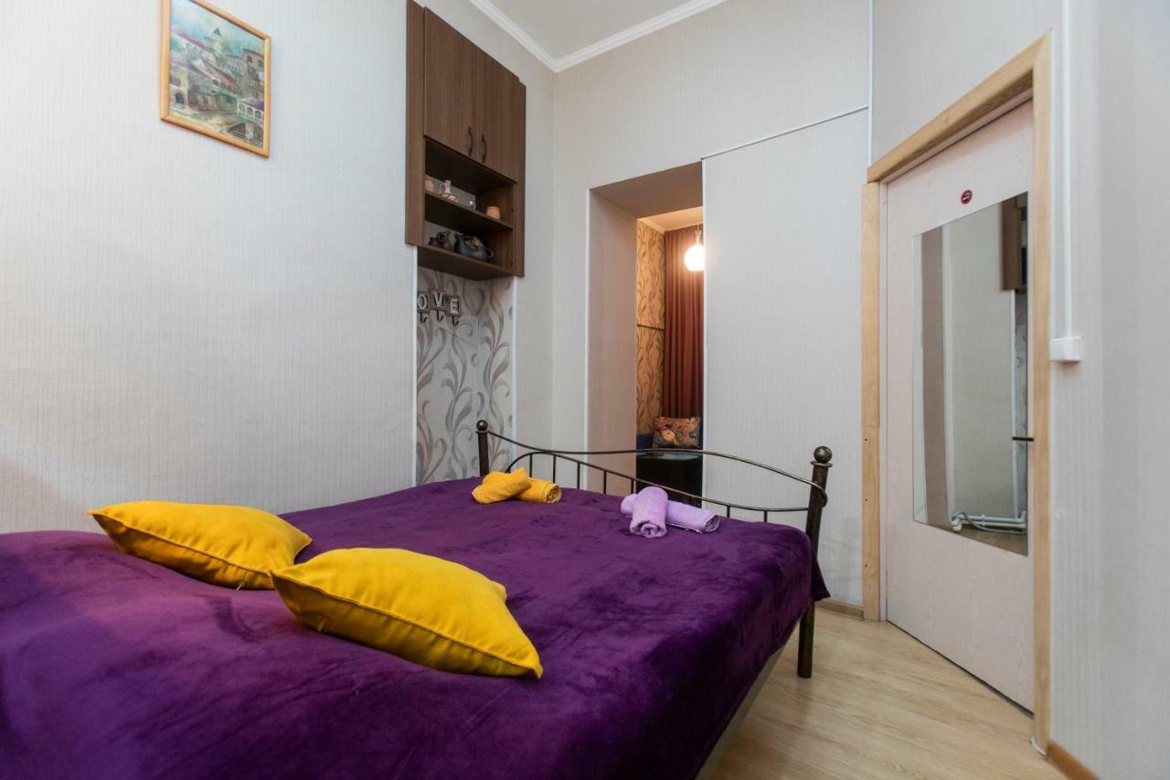 Minimalist Studio Walking Distance To City Centre Apartment Tbilisi Exterior foto